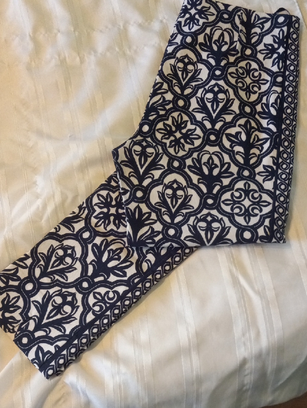 Fabulous Gretchen Scott Pants - Picture 4 of 10